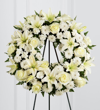 The FTD Treasured Tribute Wreath